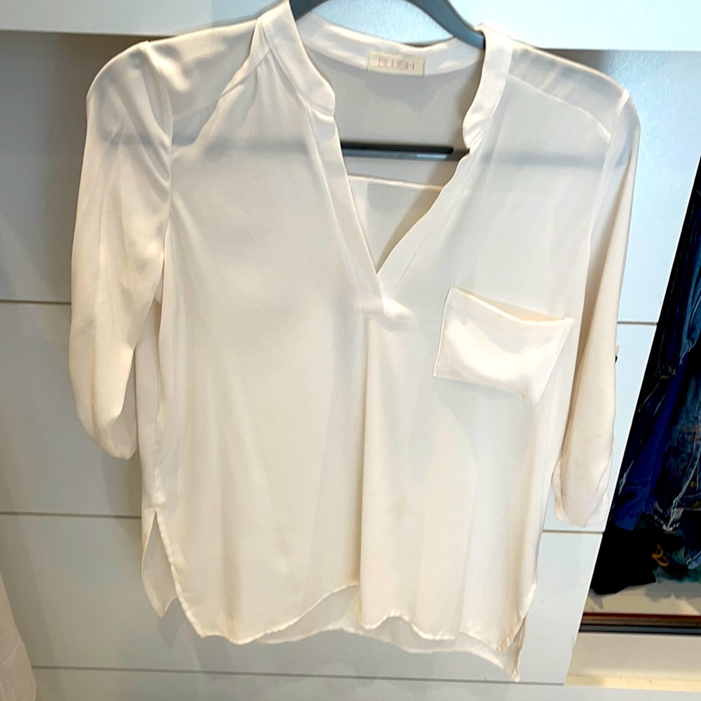 Blush blouse almost new